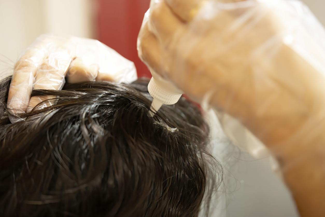 Balayage, mèches, couleur pleine : quelle technique pour votre coloration à domicile ?