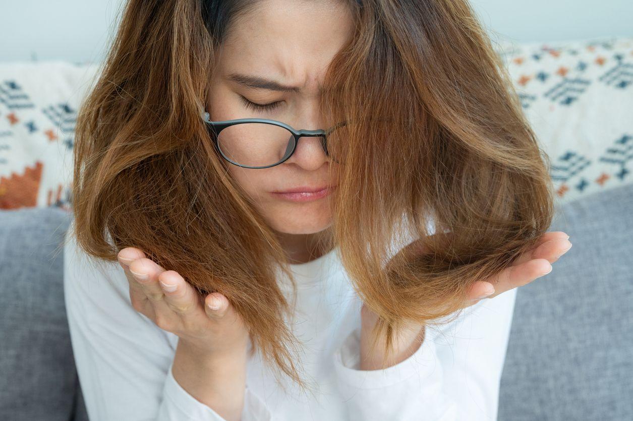 Marre des ratés capillaires ? Passez de la coloration standardisée au sur-mesure